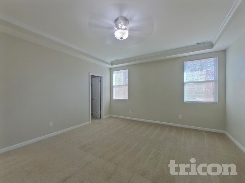 Building Photo - 1418 Kings Grove Dr