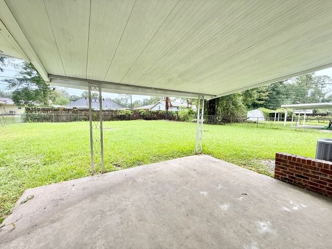 Building Photo - Home For Lease