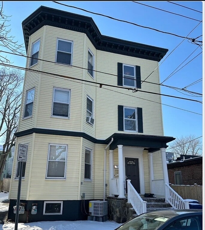 Building Photo - 240 Allston St