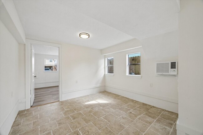 Building Photo - 1079 Redfish St