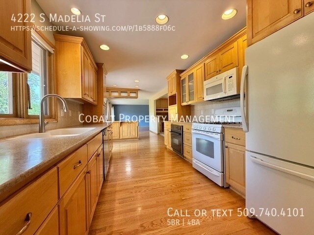 Building Photo - 4222 S Madelia St