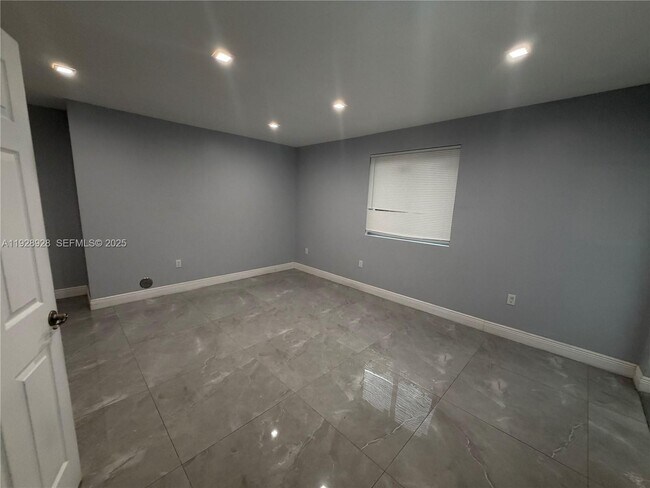 Building Photo - 45 NW 99th St