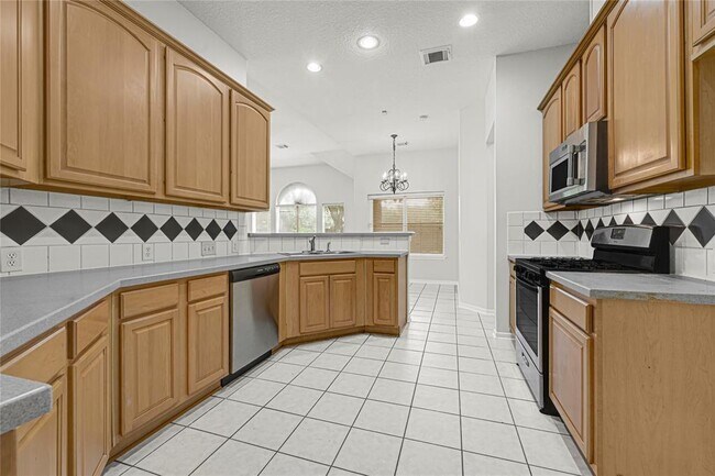 Building Photo - 7530 Broken Oak Ln