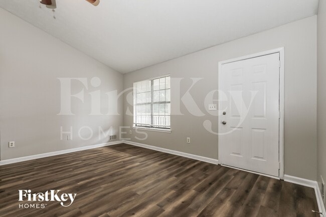 Building Photo - 10485 Ace Ct