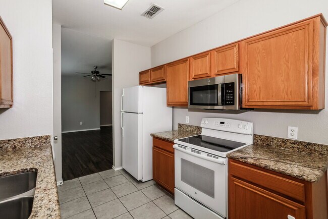 Building Photo - 13332 Dove Ranch Rd