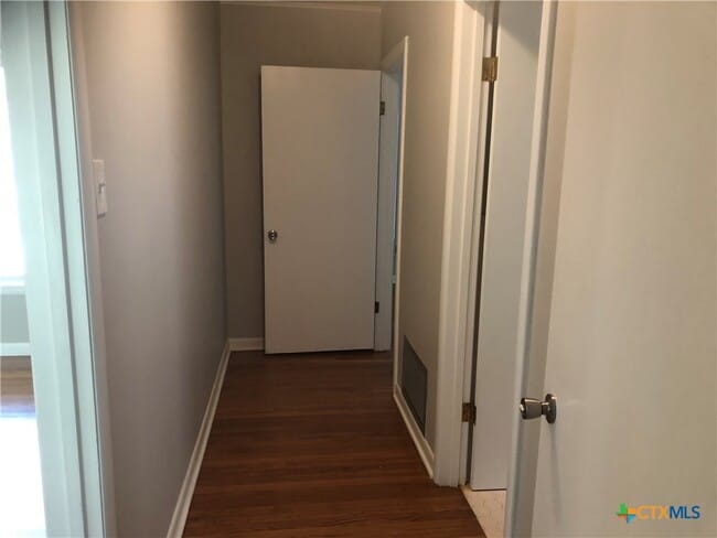 Building Photo - 1175 Canyon Dr