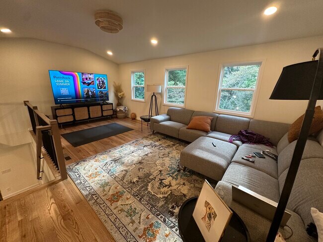 Building Photo - 1045 Forrest Blvd