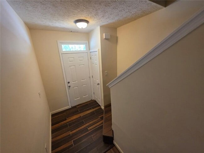 Building Photo - 4332 Park Gate Way