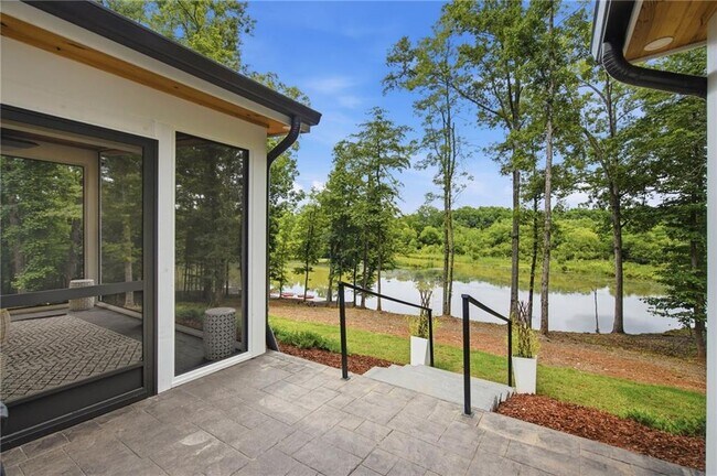 Building Photo - 161 Hoot Owl Ln