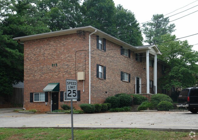 Building Photo - The Hammonds