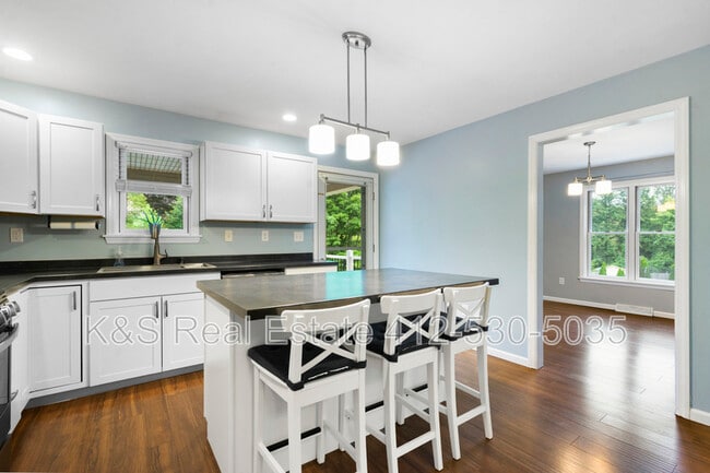 Building Photo - 2490 Coulterville Rd