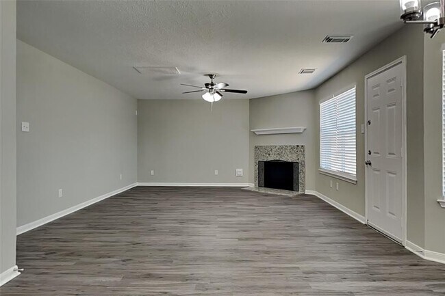 Building Photo - 3314 La Mer Ln