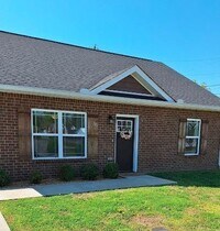 Building Photo - 141 Dogwood Ct