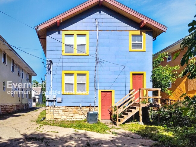 Building Photo - 3421 Indiana Ave