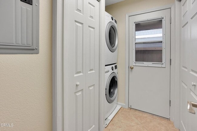 Building Photo - Beautiful 3 bedroom in Rio Del Mar Flats with Ocean Views!