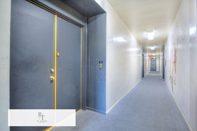 Building Photo - Spacious 2-Bedroom, 2-Bathroom Unit in Prime Monterey Park