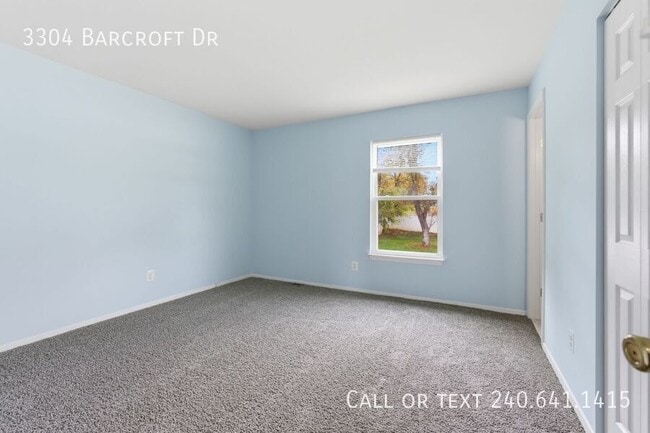 Building Photo - 3304 Barcroft Dr