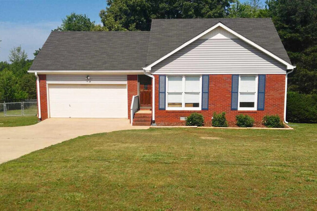 Primary Photo - Cozy Home in Harvest, AL