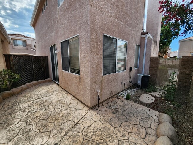 Building Photo - 3 Bedroom Home in Scripps Ranch - 2 Car Garage - Aspire/Encore Community