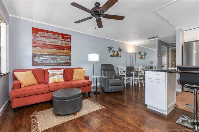 Building Photo - 2600 SE Ocean Blvd