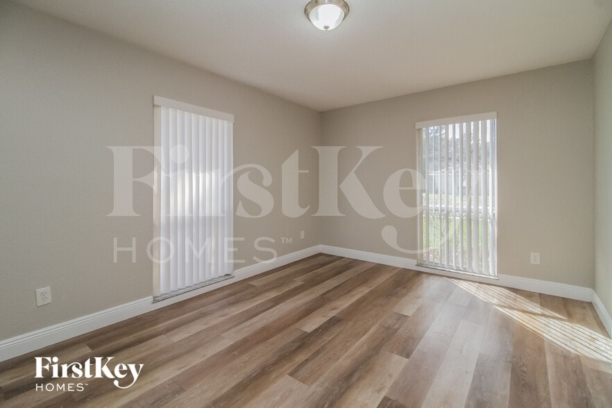 Building Photo - 118 Ruby Red Ln