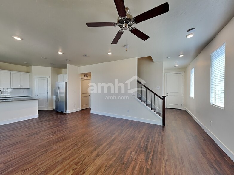Building Photo - 4053 N Keklik Ave