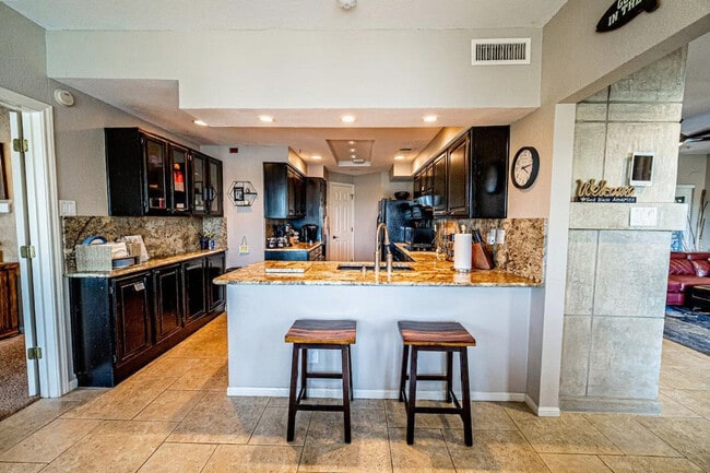 Building Photo - 3404 American Dr