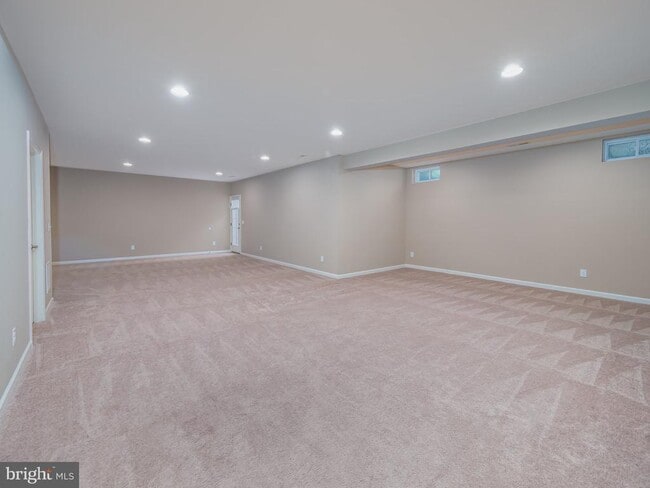 Building Photo - 24925 Quimby Oaks Pl