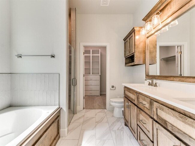 Building Photo - 13400 Sandoval Blvd