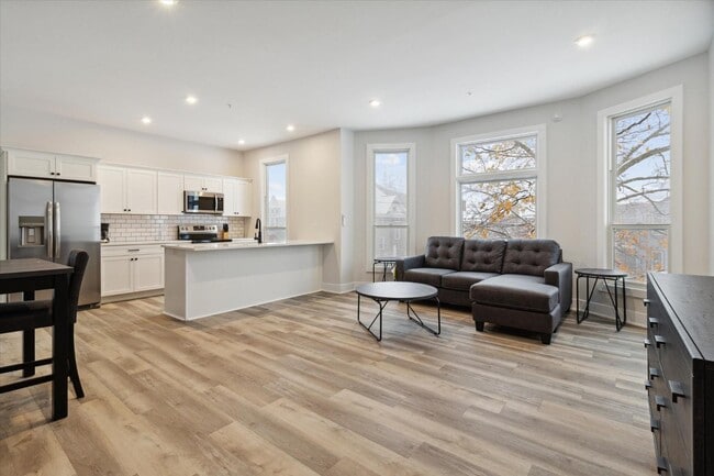 Building Photo - 1164 Terrace St