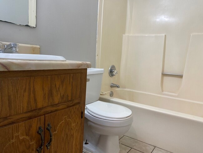 Building Photo - 28 Manchester Bay