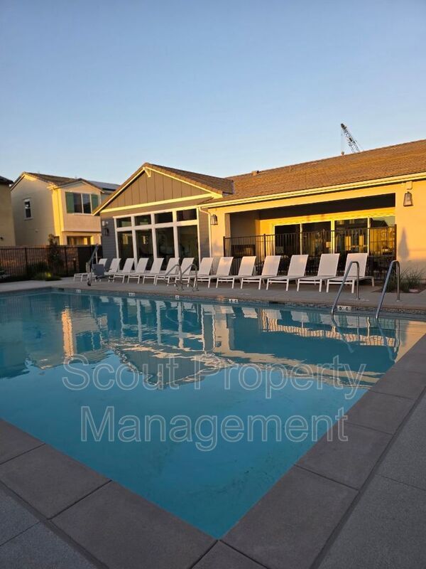 Building Photo - 26898 Rubicon Rd