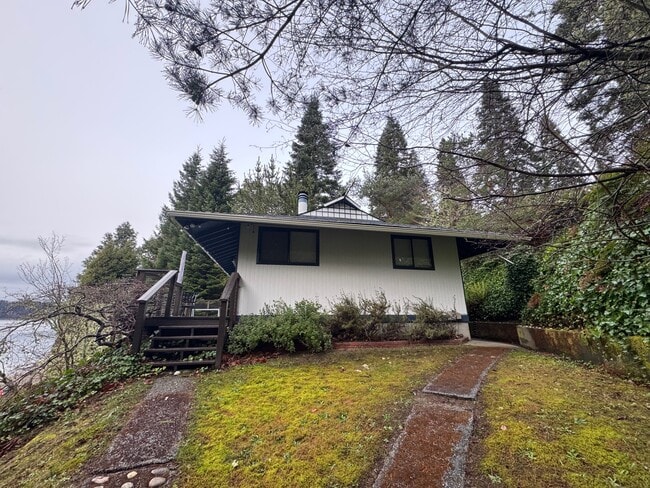 Building Photo - 10027 SW 262nd Pl