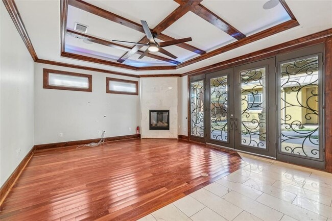 Building Photo - Incredible Unique Downtown Estate
