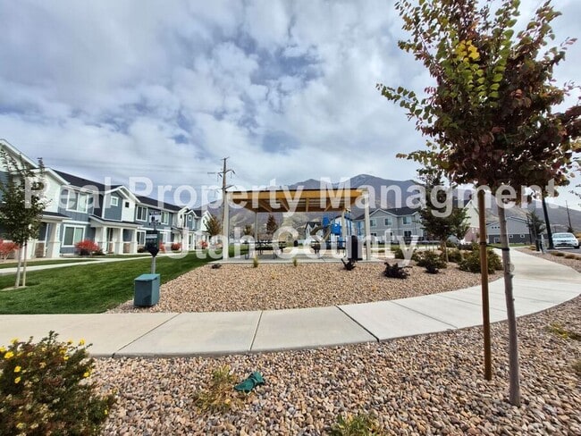 Building Photo - 1322 S 3540 E