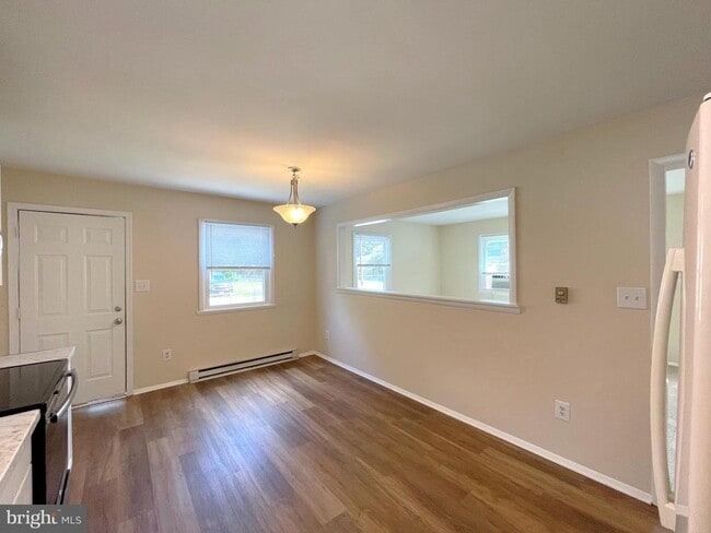 Building Photo - 21339 Brighton Ave