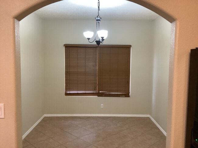 Building Photo - 3141 Zia St NE