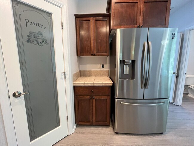 Building Photo - Charming 3-Bedroom Home with Open Layout, ...