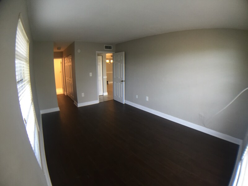 Building Photo - 9441-944176 SW 76th St