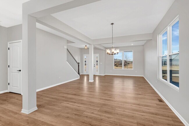 Building Photo - 733 Juniper St