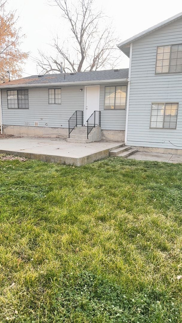 Building Photo - Half off first months rent - Beautiful home with lots of parking and central air