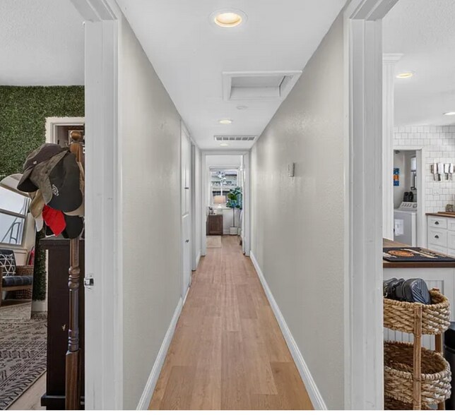 Building Photo - 2865 59th St