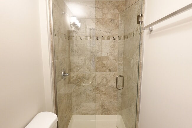Building Photo - 2021 Berkshire Cir