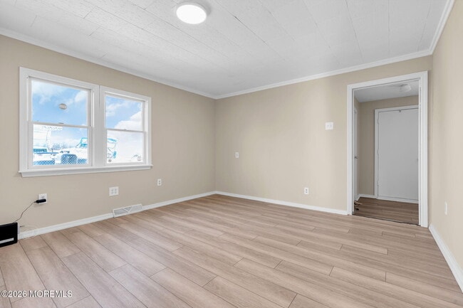 Building Photo - 94 Maplewood Ave