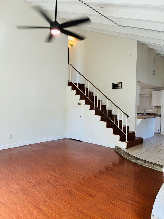 Building Photo - BEAUTIFUL 3 BEDROOM/ 2 BATH- ONE TIME RENTAL