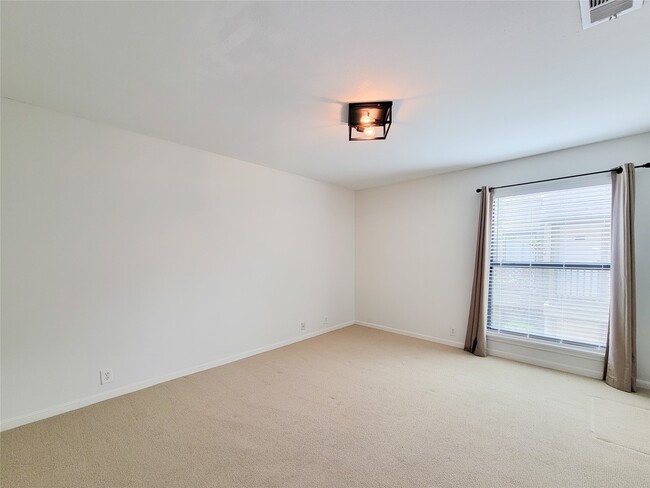 Building Photo - 2829 Timmons Ln