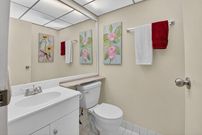 Building Photo - 359 Saxony Trail