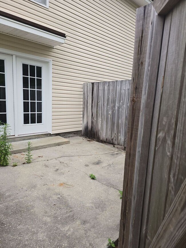 Building Photo - Savannah 2 Bed Townhome for Rent