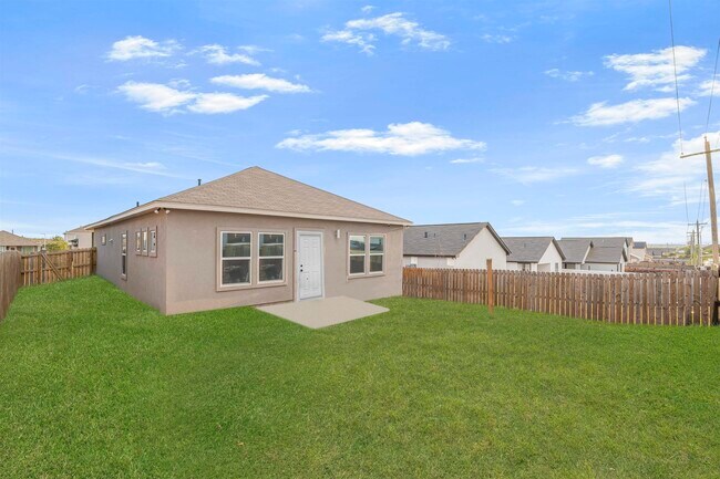 Building Photo - 1616 Tesis Drive
