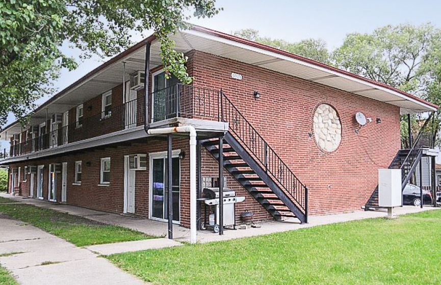 Building Photo - 12627 Irving Ave